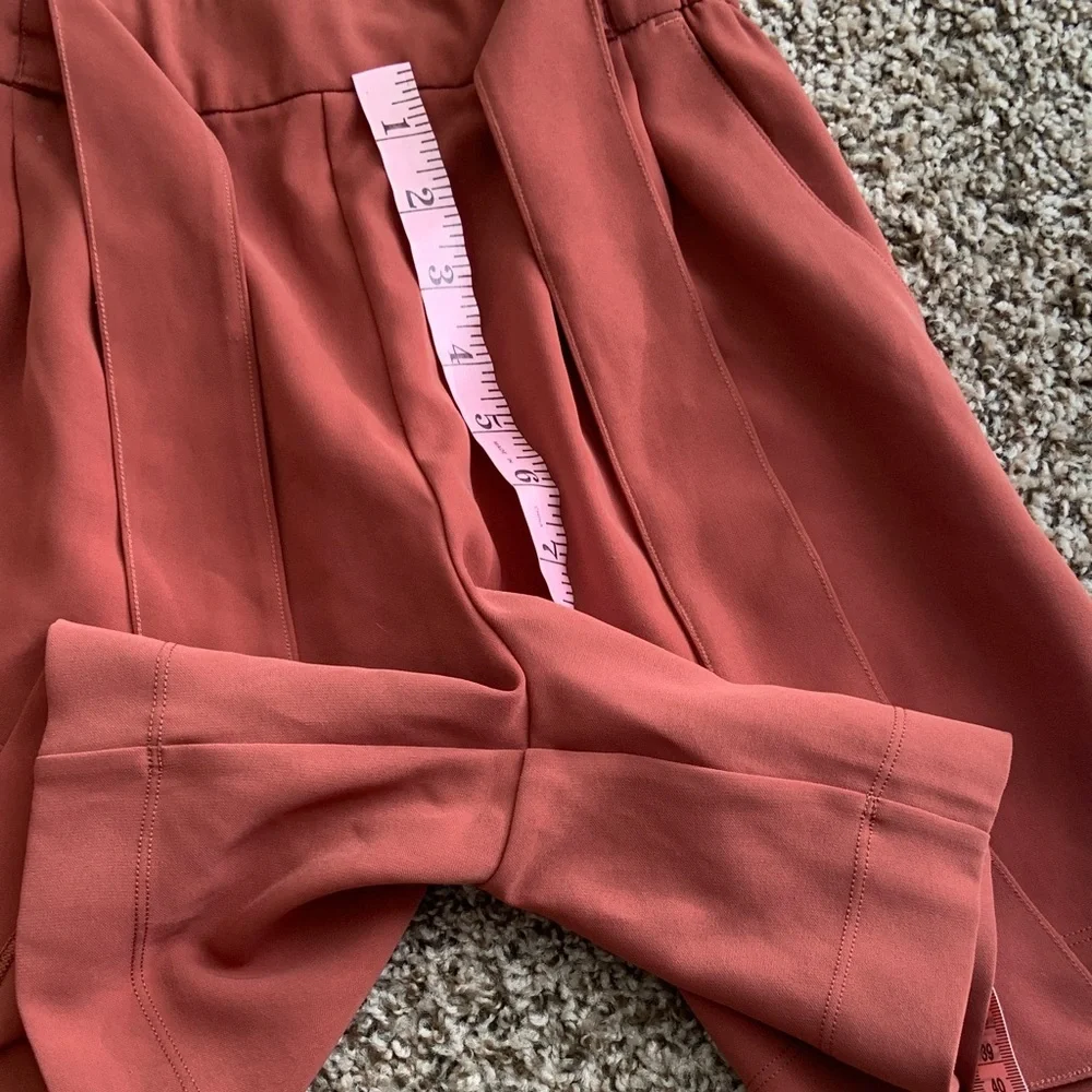 Lululemon short size 2